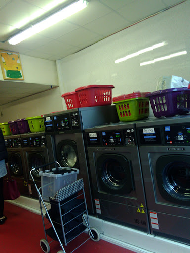 Q's Launderette